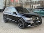 Volkswagen Tiguan 2.0 TSI 4Motion| R-line | Highline | Pano | Key-less | Head-up | Camera Interesse, Proefrit? Bel of app met: 06-24 28 28 42 / 06-42130156