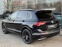 Volkswagen Tiguan 2.0 TSI 4Motion| R-line | Highline | Pano | Key-less | Head-up | Camera Interesse, Proefrit? Bel of app met: 06-24 28 28 42 / 06-42130156