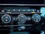 Volkswagen Golf Variant 1.4 TSI Highline Business R | Schuif/ Kantel Panorama Dak | Stoelverwarming | Adaptieve Cruise Control | Navigatie | Climate Control | Metallic Lak | Parkeersensoren | R-Line | ErgoActive | Massage Stoel |