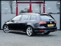 Volkswagen Golf Variant 1.4 TSI Highline Business R | Schuif/ Kantel Panorama Dak | Stoelverwarming | Adaptieve Cruise Control | Navigatie | Climate Control | Metallic Lak | Parkeersensoren | R-Line | ErgoActive | Massage Stoel |