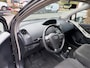 Toyota Yaris 1.0 VVTi Acces 5 deurs,l airco, elec pakket apk t/m 11-2026, 161.000 km dealer onderhouden, rijd perfect, nette auto