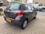Toyota Yaris 1.0 VVTi Acces 5 deurs,l airco, elec pakket apk t/m 11-2026, 161.000 km dealer onderhouden, rijd perfect, nette auto