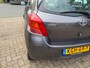 Toyota Yaris 1.0 VVTi Acces 5 deurs,l airco, elec pakket apk t/m 11-2026, 161.000 km dealer onderhouden, rijd perfect, nette auto