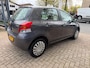 Toyota Yaris 1.0 VVTi Acces 5 deurs,l airco, elec pakket apk t/m 11-2026, 161.000 km dealer onderhouden, rijd perfect, nette auto