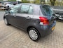 Toyota Yaris 1.0 VVTi Acces 5 deurs,l airco, elec pakket apk t/m 11-2026, 161.000 km dealer onderhouden, rijd perfect, nette auto