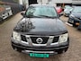 Nissan Navara 2.5 dCi XE Double Cab Comfort 1e eigenaar 263.000 km, airco, cruise, elec pakket, Havy Duty uitvoering ( 5800 kg)