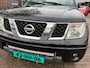 Nissan Navara 2.5 dCi XE Double Cab Comfort 1e eigenaar 263.000 km, airco, cruise, elec pakket, Havy Duty uitvoering ( 5800 kg)