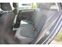 Volkswagen Golf 1.4 TSI Highline R-line ext, Digitale dash Botsherkenning Hillhold Adaptive cruise Parkeersensoren voor + achter