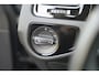 Volkswagen Golf 1.4 TSI Highline R-line ext, Digitale dash Botsherkenning Hillhold Adaptive cruise Parkeersensoren voor + achter