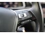 Volkswagen Golf 1.4 TSI Highline R-line ext, Digitale dash Botsherkenning Hillhold Adaptive cruise Parkeersensoren voor + achter