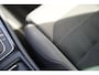Volkswagen Golf 1.4 TSI Highline R-line ext, Digitale dash Botsherkenning Hillhold Adaptive cruise Parkeersensoren voor + achter