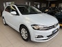 Volkswagen Polo 1.0 TSI Comfortline | Panorama | Key-less | Carplay | Interesse in een bezichtiging of proefrit, bel of app met 06-24282842 / 06-42130156