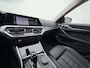 BMW 4-Serie Gran Coupe 420i Business Edition Plus | Panoramadak | Stoelverwarming | Leder | Camera | Dodehoek | CarPlay