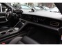 Porsche Taycan Cross Turismo 4 93 kWh / Vol opties! / SoH 90,3% / Panoramadak / 360Camera / Head-up / Achterasbesturing / Luchtvering / Sportdesign&Chrono / Adaptieve Stoelen / 21'' / Bose / Keyless / Stoelverwarming 4x / Stuurve