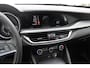 Alfa Romeo Stelvio 2.0 T AWD Super / Panoramadak / Camera / Leder / 19'' / CarPlay / Navigatie / Stoel+Stuurverwarming / DAB / Dodehoek / Cruise Control