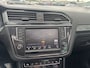 Volkswagen Tiguan 2.0 TDI 4Motion Highline / Panoramadak / Camera / Head-up / Leder / 18'' / CarPlay / Elektr. achterklep / Stoelmassage / Stoelverwarming / DAB / Dodehoek / ACC