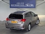 Toyota Auris Touring Sports 1.8 Hybrid Lease+ Toyota Onderhouden Trekhaak Pano Leer IPA Mooi!