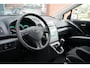 Toyota Verso 1.8 VVT-i Sol + DEALER ONDERHOUDEN / TREKHAAK / PDC