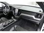 Volvo XC60 2.0 255pk T5 AWD R-Design. Panodak, Camera, Leer/Alcantara, 19"LMV, Haak 2400kg