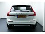 Volvo XC60 2.0 255pk T5 AWD R-Design. Panodak, Camera, Leer/Alcantara, 19"LMV, Haak 2400kg