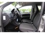 Volkswagen Up! 1.0 BMT move up! / Camera / Navi. By App / Parkeerhulp achter / Bluetooth / Radio / Climate Control / Cruise Control