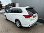 Mitsubishi Outlander 2.4 PHEV Pure / 1E EIGENAAR / APPLE CAR PLAY / STOELVERWARMING / CRUISE / ECC / NL-AUTO / TREKHAAK / CAMERA