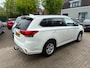 Mitsubishi Outlander 2.4 PHEV Pure / 1E EIGENAAR / APPLE CAR PLAY / STOELVERWARMING / CRUISE / ECC / NL-AUTO / TREKHAAK / CAMERA