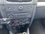 Renault Clio 1.2-16V Community met Airconditioning, LM & nw. APK – Inruil Mogelijk –
