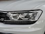 Volkswagen Tiguan 1.5 TSI Highline Business R-line | Trekhaak | Panoramadak | 1ste eigenaar | Dealer onderhouden | Adaptieve Cruise |