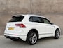 Volkswagen Tiguan 1.5 TSI Highline Business R-line | Trekhaak | Panoramadak | 1ste eigenaar | Dealer onderhouden | Adaptieve Cruise |