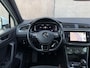 Volkswagen Tiguan 1.5 TSI Highline Business R-line | Trekhaak | Panoramadak | 1ste eigenaar | Dealer onderhouden | Adaptieve Cruise |