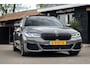 BMW 5-Serie Touring 520d High Executive M-Pakket I Pano I Trekhaak I Laser I