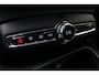 Volvo XC40 Recharge P8 AWD R-Design Panoramadak | Elektrische verwarmbare voorstoelen en stuurwiel | Premium audio by Harman Kardon | Keyless | Adaptieve cruise control | BLIS