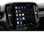 Volvo XC40 Recharge P8 AWD R-Design Panoramadak | Elektrische verwarmbare voorstoelen en stuurwiel | Premium audio by Harman Kardon | Keyless | Adaptieve cruise control | BLIS
