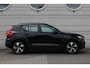 Volvo XC40 Recharge P8 AWD R-Design Panoramadak | Elektrische verwarmbare voorstoelen en stuurwiel | Premium audio by Harman Kardon | Keyless | Adaptieve cruise control | BLIS
