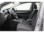 Volkswagen Golf 1.0 eTSI Life Virtual Cockpit, Sfeerverlichting, Climate, ACC, Apple Carplay, PDC, 16''