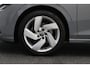 Volkswagen Golf 1.0 eTSI DSG Life Virtual Cockpit, Sfeerverlichting, Climate, ACC, Apple Carplay, PDC, 17''
