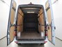 Mercedes-Benz Sprinter 319 CDI L2 H2 Select | 3 zits | LED Koplampen | Lichtmetalen Velgen | Achteruitrijcamera | Stoelverwarming | Parkeersensoren Achter | Wand Betimmering |
