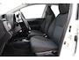 Toyota Yaris 1.0 VVT-i Aspiration | Origineel NL | Airco | Camera | Bluetooth | Elektrische ramen voor | Radio CD/MP3 speler