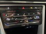 Volkswagen T-Roc 1.0 TSI R-line | Navigatie / Apple Carplay / Android Auto | Stoelverwarming | PDC V+A incl. Park Pilot | LED | LMV 18''