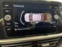 Volkswagen T-Roc 1.0 TSI R-line | Navigatie / Apple Carplay / Android Auto | Stoelverwarming | PDC V+A incl. Park Pilot | LED | LMV 18''