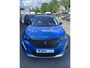 Peugeot 2008 100pk Allure Pack (Camera - Automatische Airco - i-cockpit - Navigatie - 17" - Apple Carplay - LED)