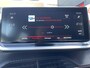 Peugeot 2008 100pk Allure Pack (Camera - Automatische Airco - i-cockpit - Navigatie - 17" - Apple Carplay - LED)