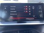 Peugeot 2008 100pk Allure Pack (Camera - Automatische Airco - i-cockpit - Navigatie - 17" - Apple Carplay - LED)