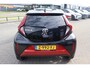 Toyota Aygo X PULSE NL-AUTO 1E EIGENAAR CLIMA NAVI APPLE/ANDROID LM-VELGEN PRIVACY-GLASS