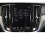 Volvo V60 T6 Recharge AWD Inscription - Sensus navigatie - Elektr. bedienbare bestuurderstoel - Verwarmbare voorstoelen & stuurwiel - Parkeersenoren achter - Achteruitrijcamera - Keyless - Cruise Control - Extra getint glas -  18 inch LMV