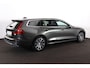 Volvo V60 T6 Recharge AWD Inscription - Sensus navigatie - Elektr. bedienbare bestuurderstoel - Verwarmbare voorstoelen & stuurwiel - Parkeersenoren achter - Achteruitrijcamera - Keyless - Cruise Control - Extra getint glas -  18 inch LMV