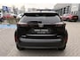Toyota Yaris Cross 1.5 Hybrid 115 First Edition APPLE/ANDROID STOEL/STUURVERWARMING NAVI AD-CRUISE PRIVACY-GLASS 17"LM-VELGEN