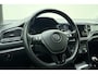 Volkswagen T-Roc 1.0 TSI Style | 115PK | Stoelverwarming | Parkeersensoren achter | Trekhaak | Climate Control | Bluetooth