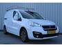 Peugeot Partner 120 1.6 BlueHDi 75 L1 Premium Pack | Incl. 12 maanden garantie | RVS imperiaal | Airco | Cruise control | Trekhaak | Elektrische ramen | Parkeersensoren | Tussenschot | Mistlampen voor | Schuifdeur rechts | Lat om lat betimmering |
